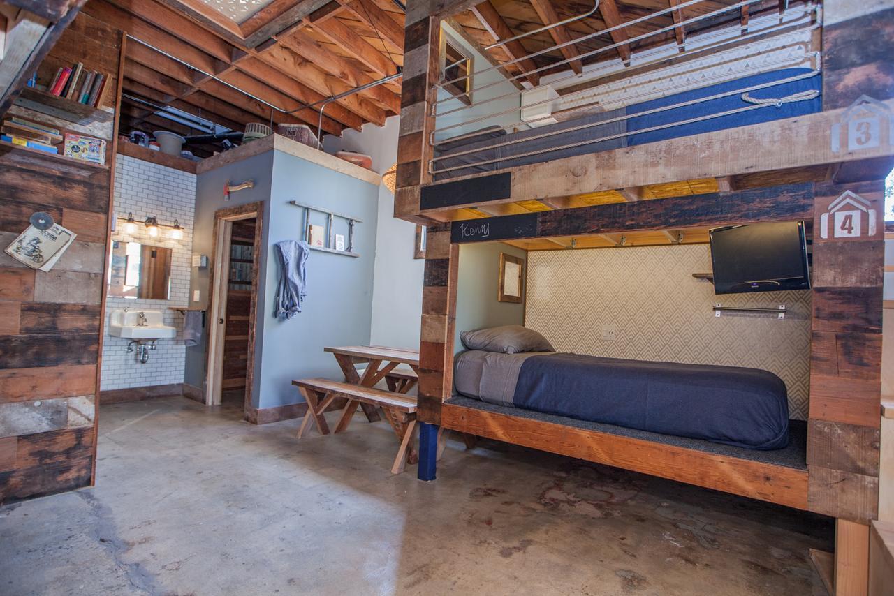 Podshare East Hollywood 2*